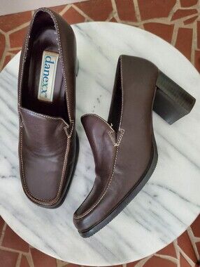 Vintage 90s Chocolate Brown Chunky Heeled Loafers 6